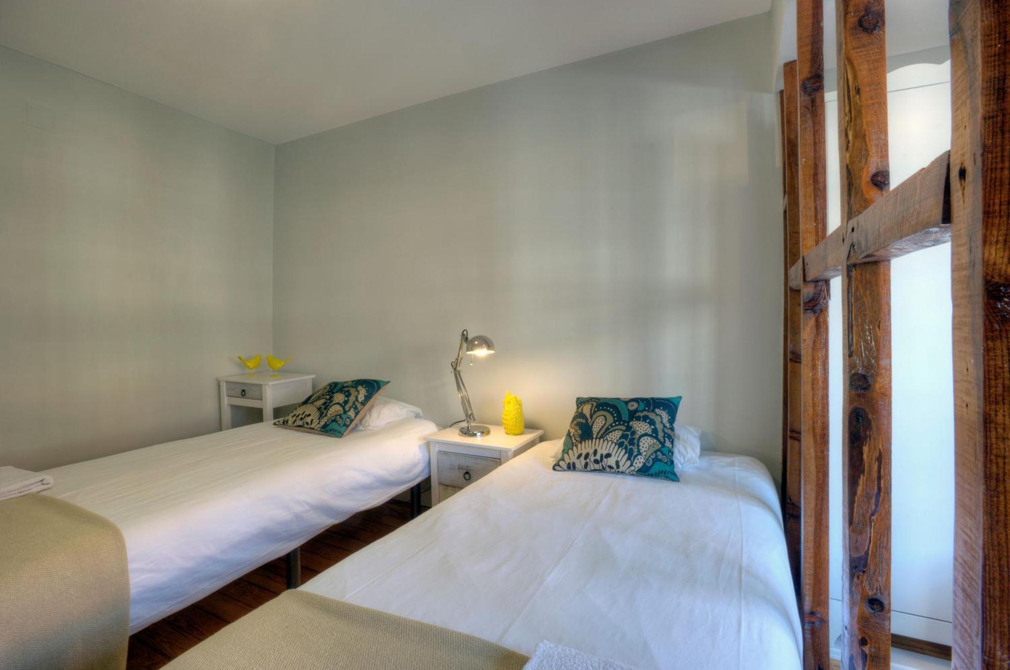 Apartamento Fuer 13 Personenund 1 Kind In Lissabon, Regiao De Costa De Lisboa
